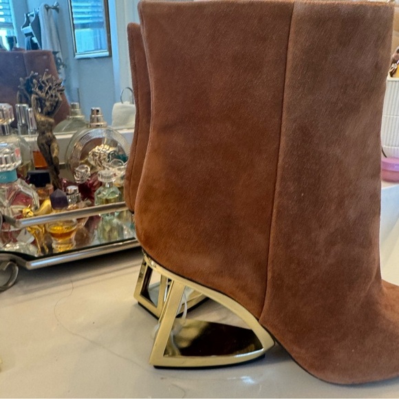 Giani Bini Harrison Brown Suede Architectural Wedge Ankle Booties- Size 8.5M - Picture 3 of 8